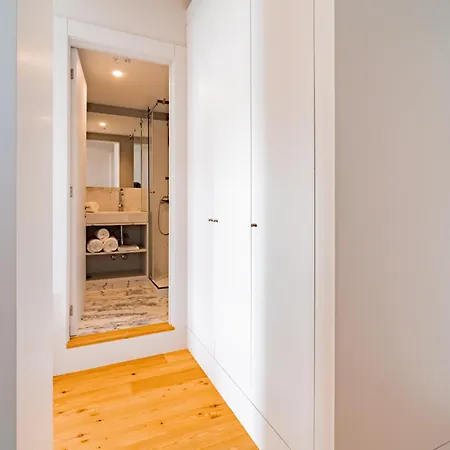 18th Century Italia With Historic Charm & Modern Luxury In 2n Apartman Porto